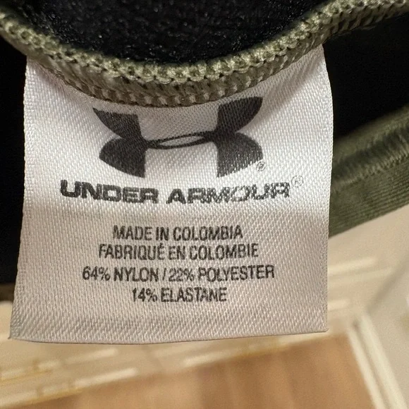 Under Armour cold gear compression mock. - Picture 11 of 13